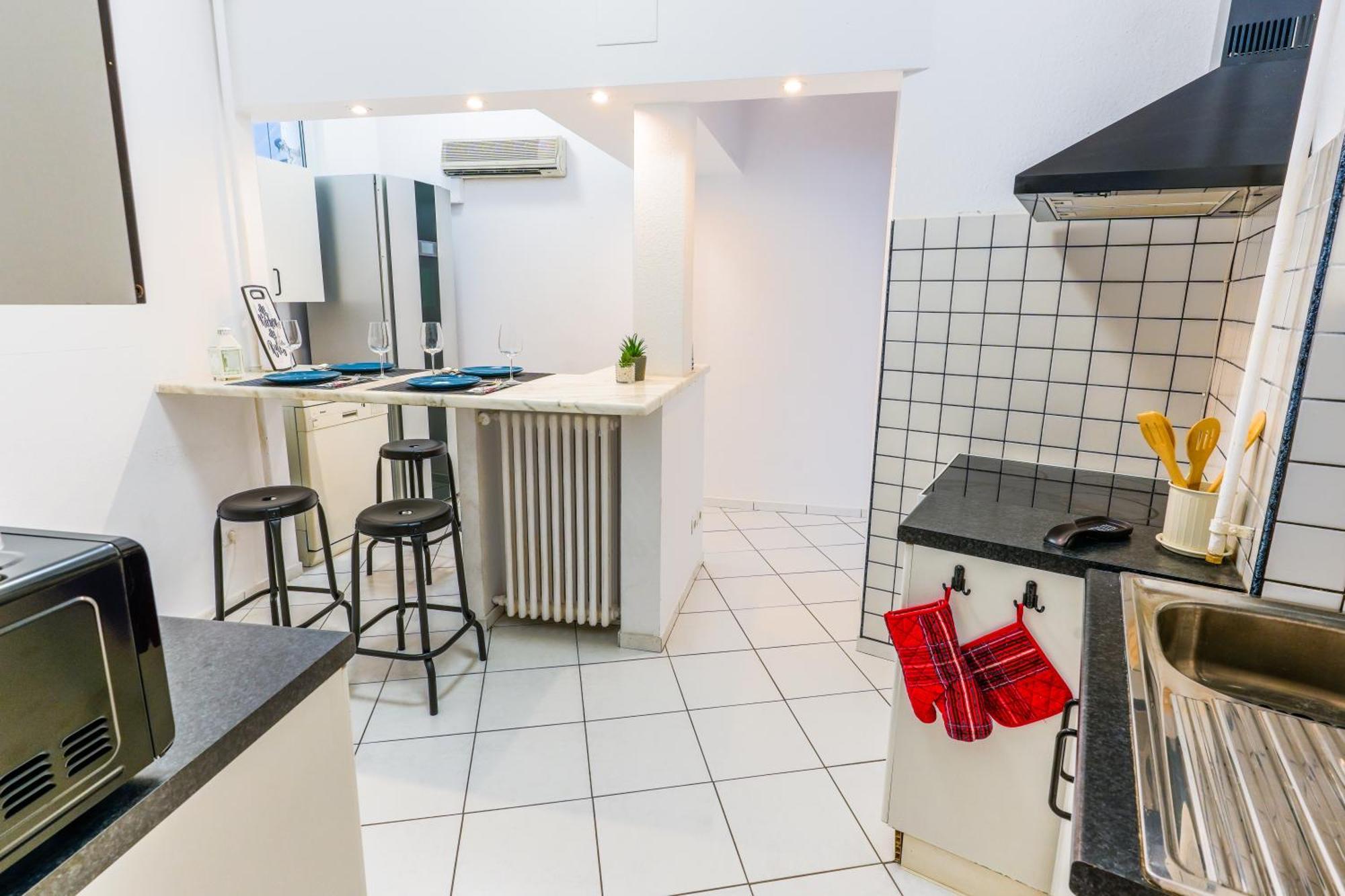 Ultracentral Golden Gatehouse 3 Bdrm ブカレスト エクステリア 写真